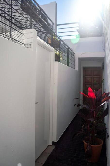 Hermoso Y Comodo Alojamiento Con Patio En Nunez Buenos Aires Exteriér fotografie